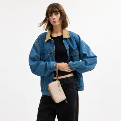 Nolita 19 In Blocked Signature Canvas