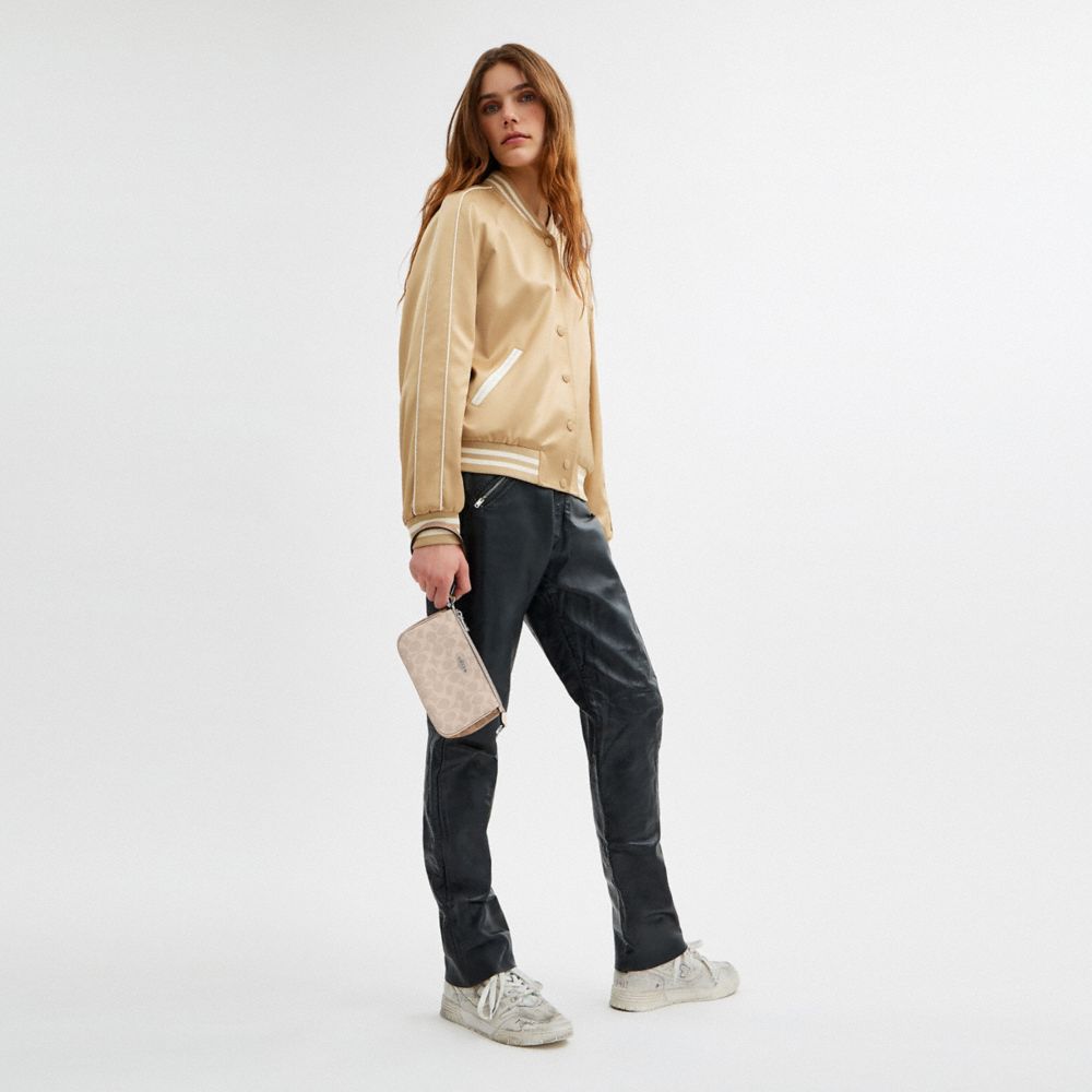 Nolita 19 In Blocked Signature Canvas