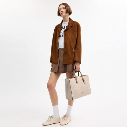 Maggie Tote Bag In Blocked Signature Canvas