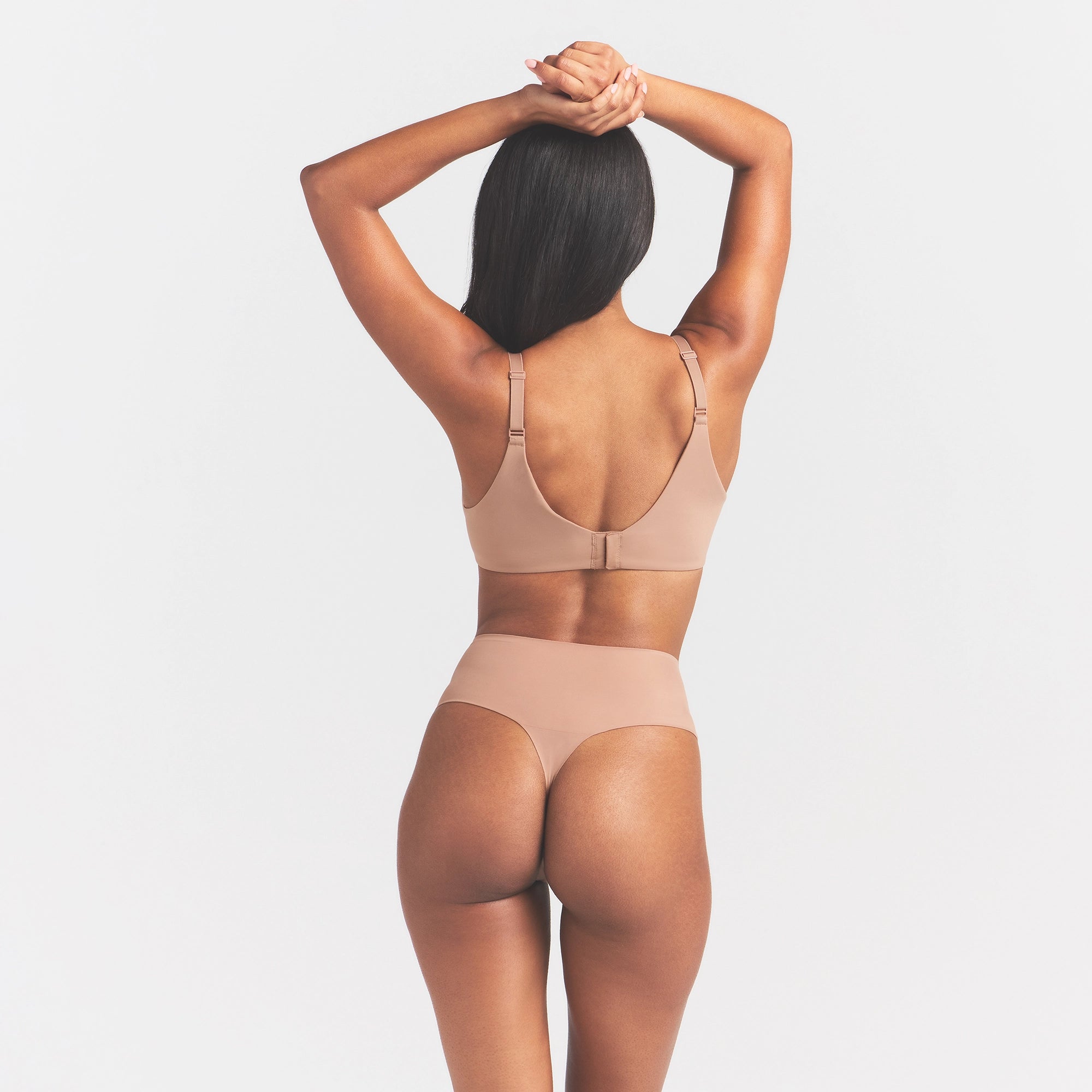 Smoothing Intimates High-waisted Thong