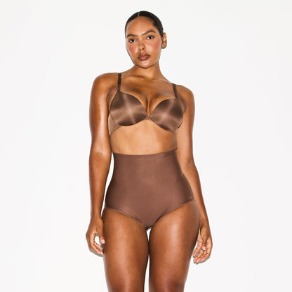 Skims Body Core Sculpt Butt Lifting Brief