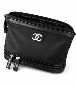 CHANEL Beauty VIP Gift Black Toiletry Bag Wet Dry Zip Travel Cosmetic Pouch