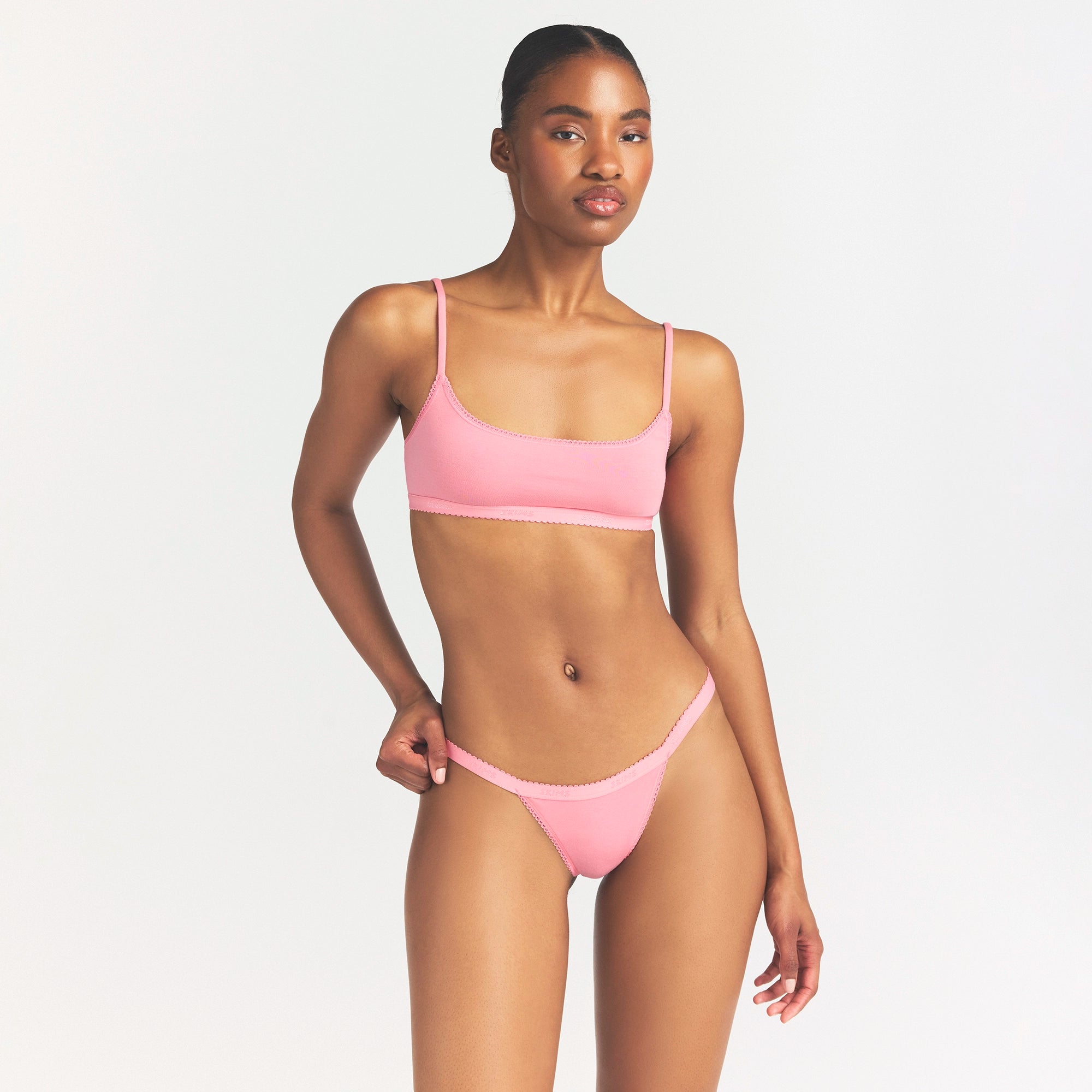 Lightweight Cotton Logo Picot Thong