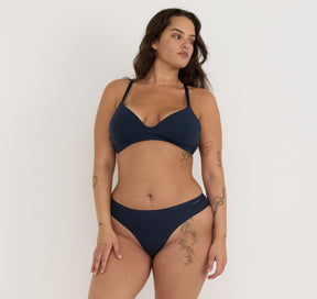 Core Wireless Plunge Bra