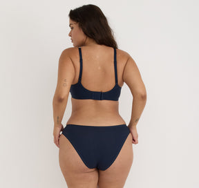 Core Wireless Plunge Bra