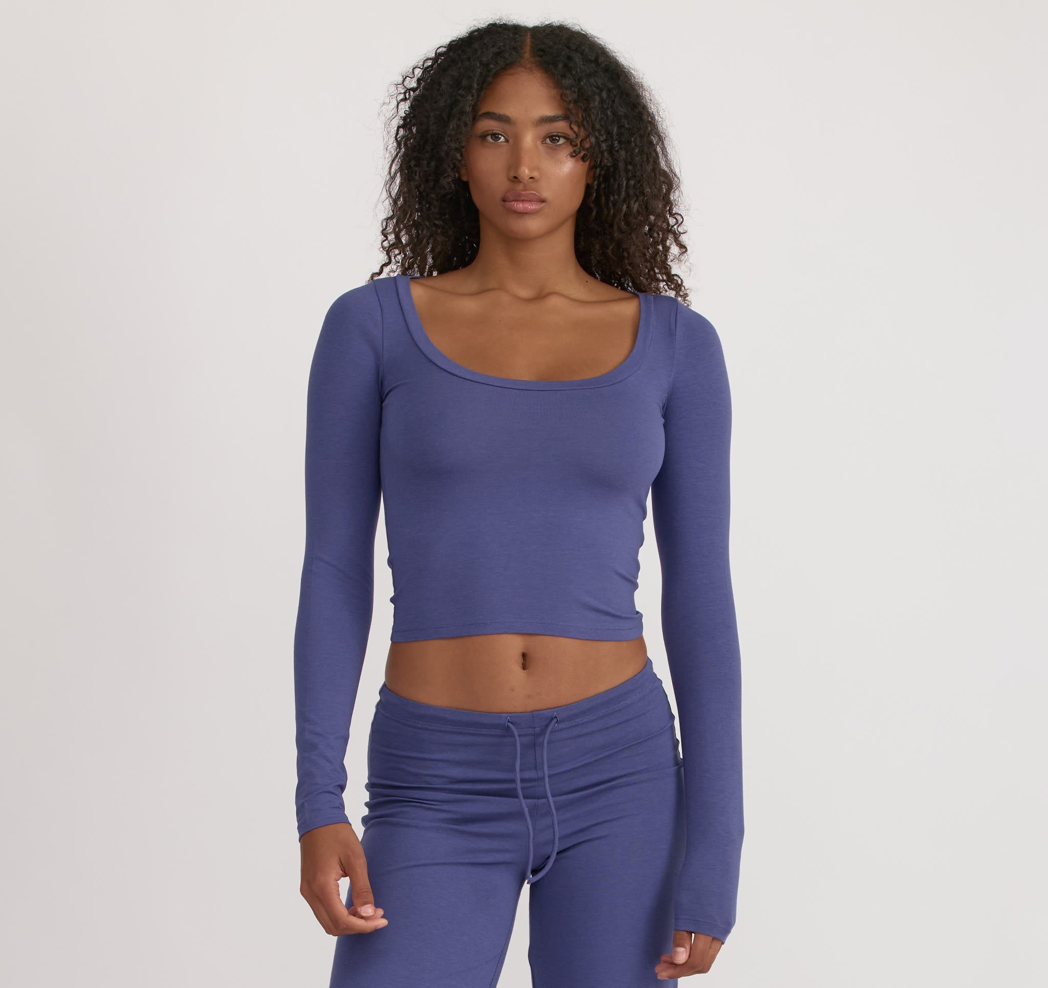 Everyday Scoop Neck Long Sleeve Tee