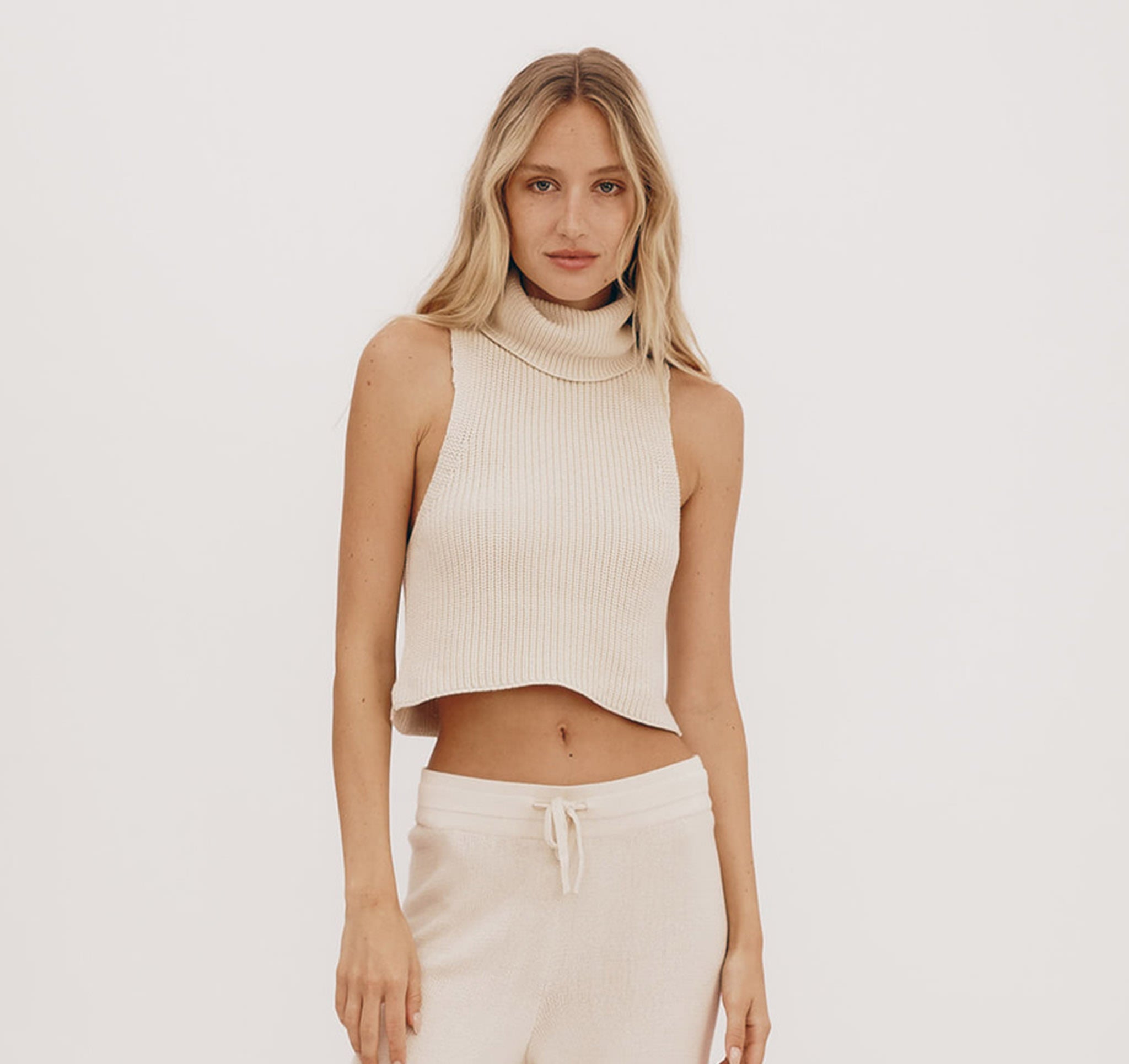 True Knit Sleeveless Turtleneck