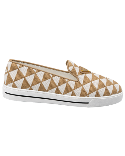 Embroidered fabric slip-on shoes