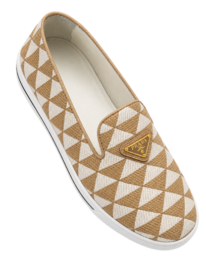 Embroidered fabric slip-on shoes
