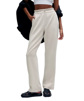 Lululemon Softstreme High-Rise Pant Short Bone