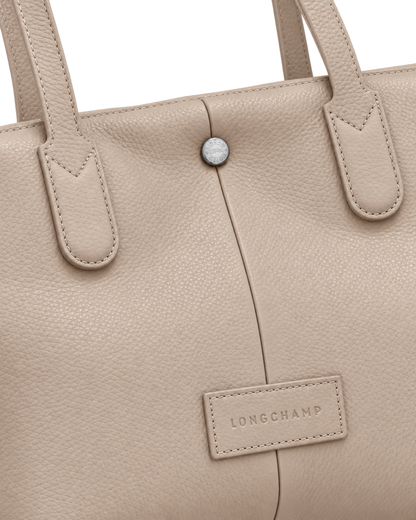 Essential L Tote bag Clay - Leather