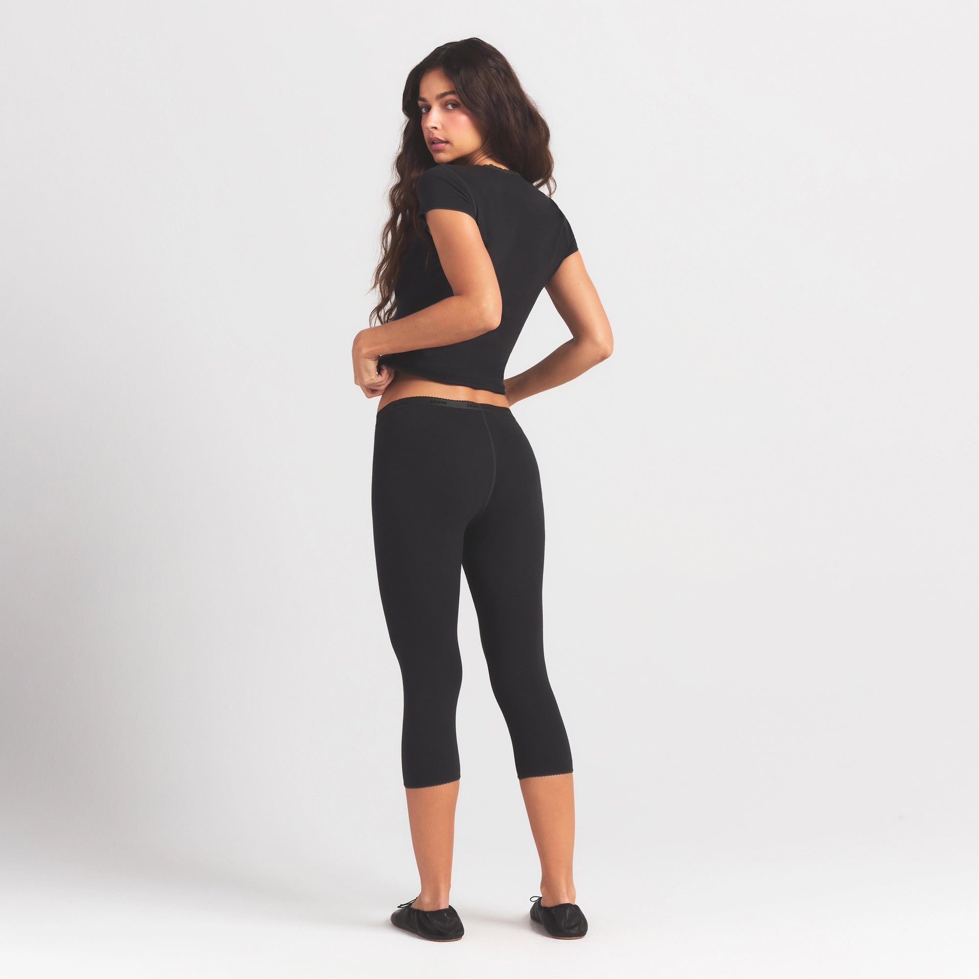 Logo Pointelle Capri