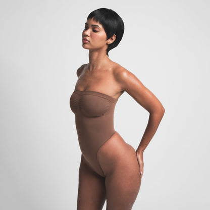 Seamless Sculpt Strapless Thong Bodysuit