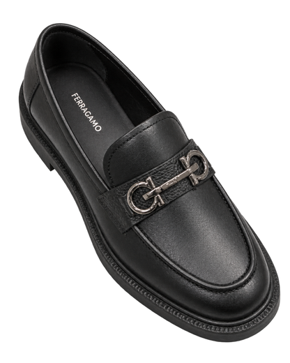 Ferragamo Gancini ornament moccasins / loafers