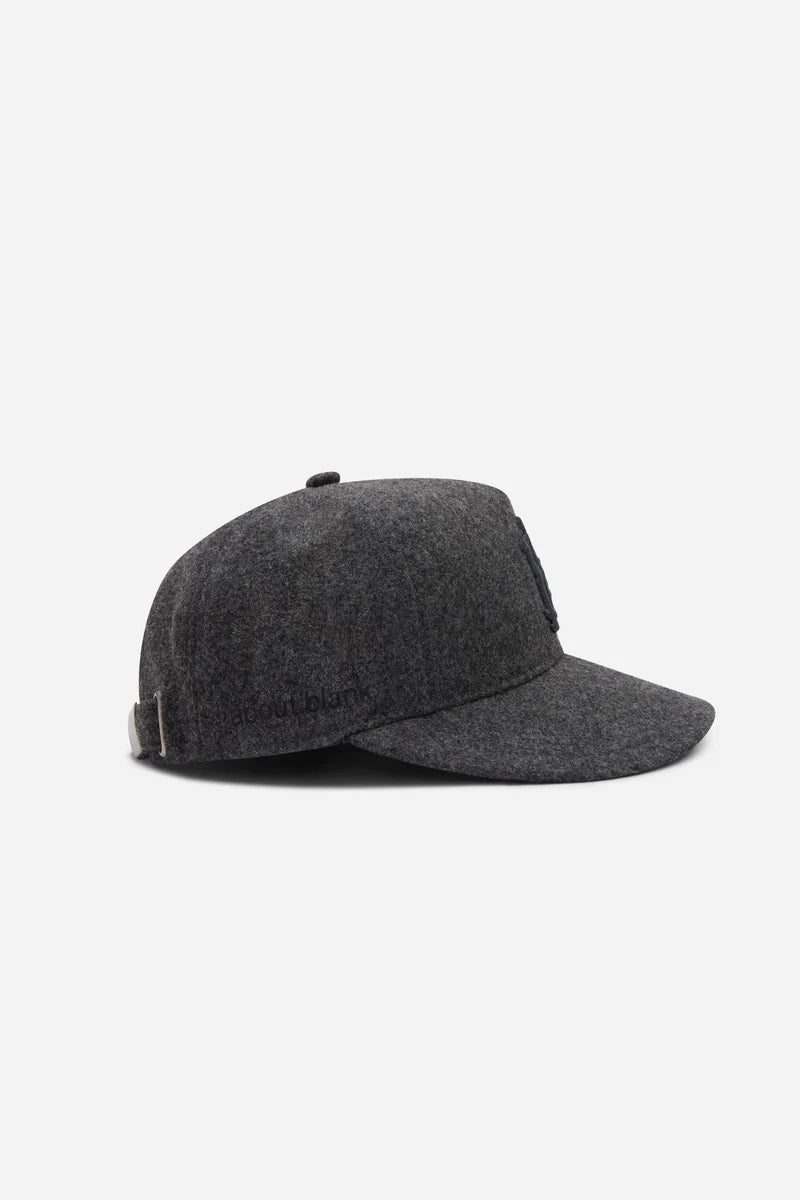 Monogram wool cap - charcoal