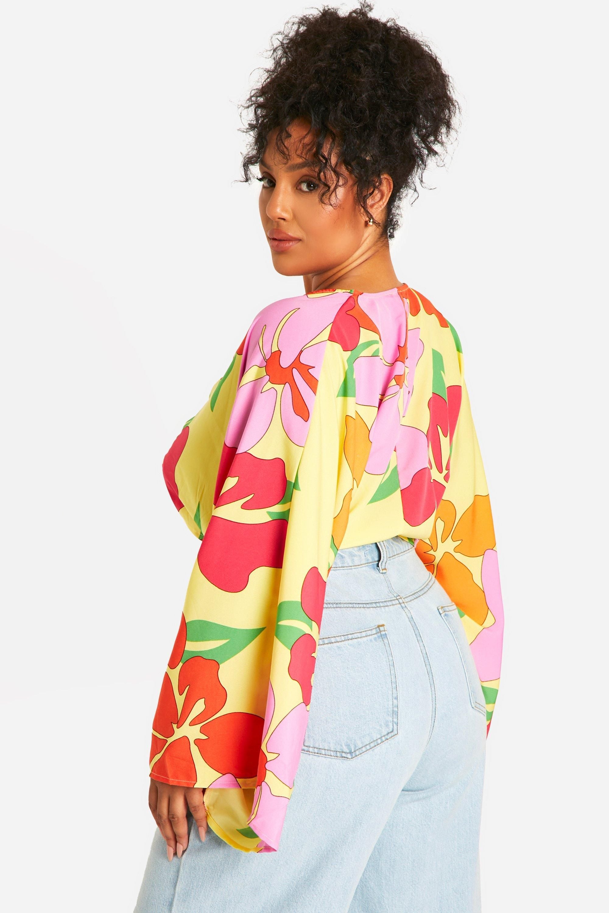 Plus Floral Twist Long Sleeve Crop Top