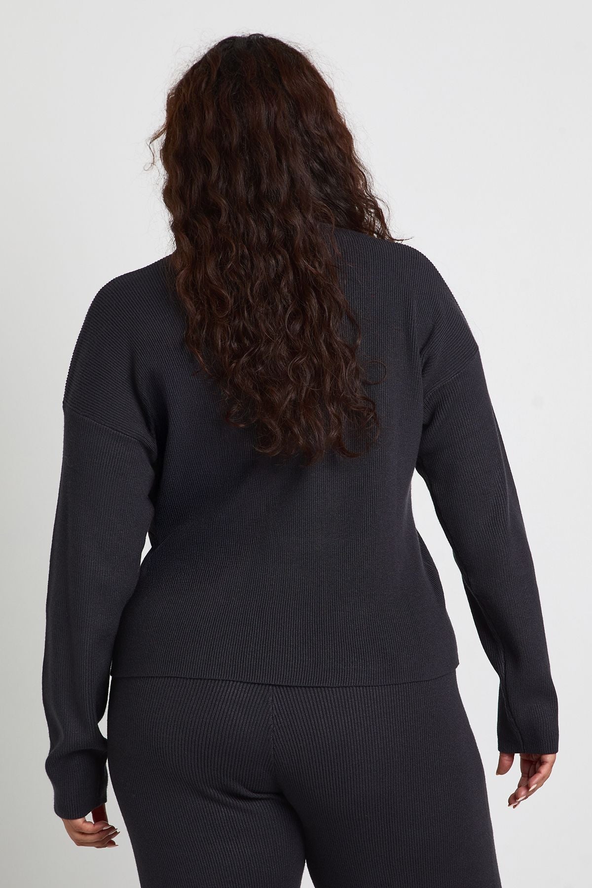 Plus Premium Long Sleeve Collared Rib Knit Top