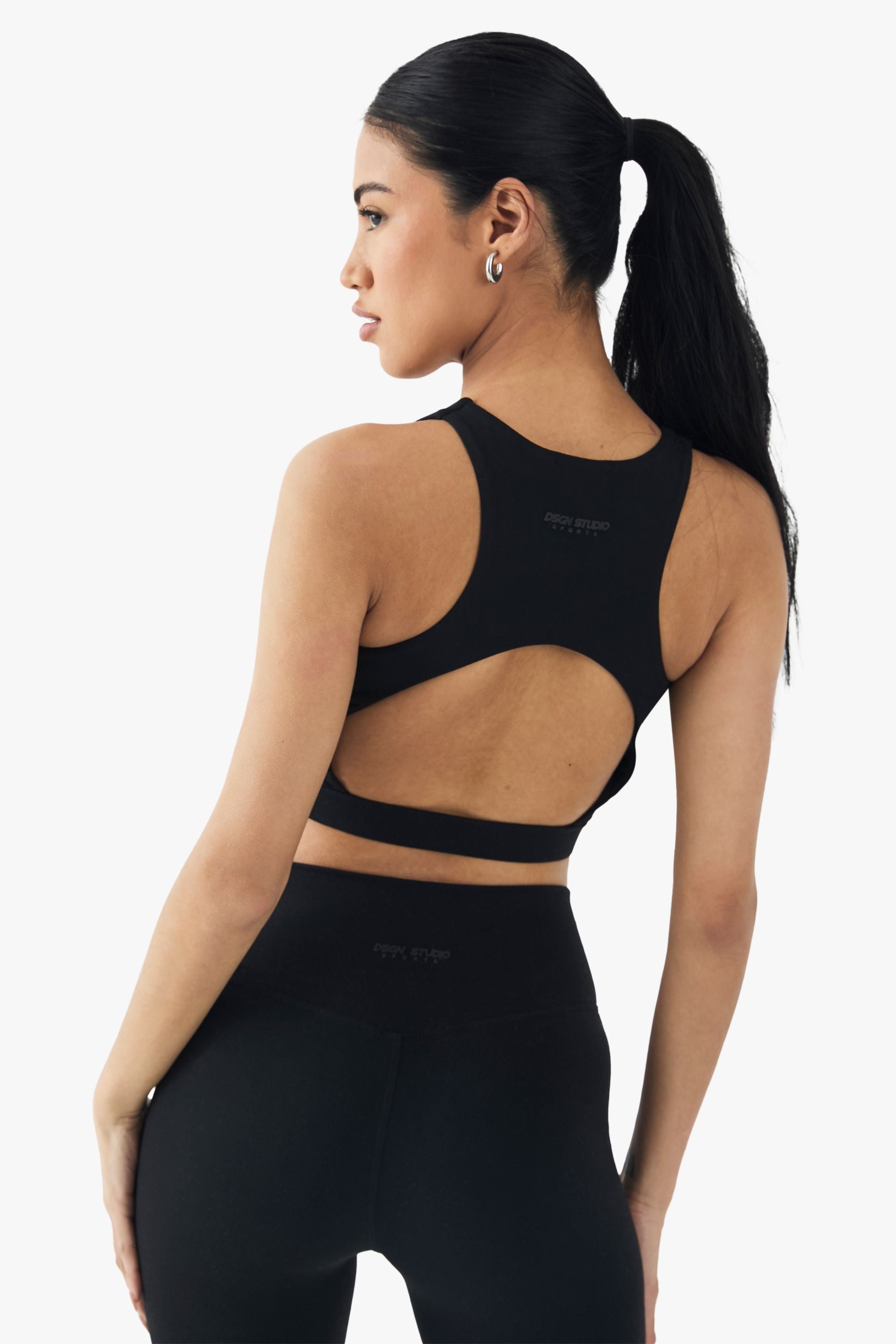 DSGN Studio Ultra Sculpt Open Back Sports Bra