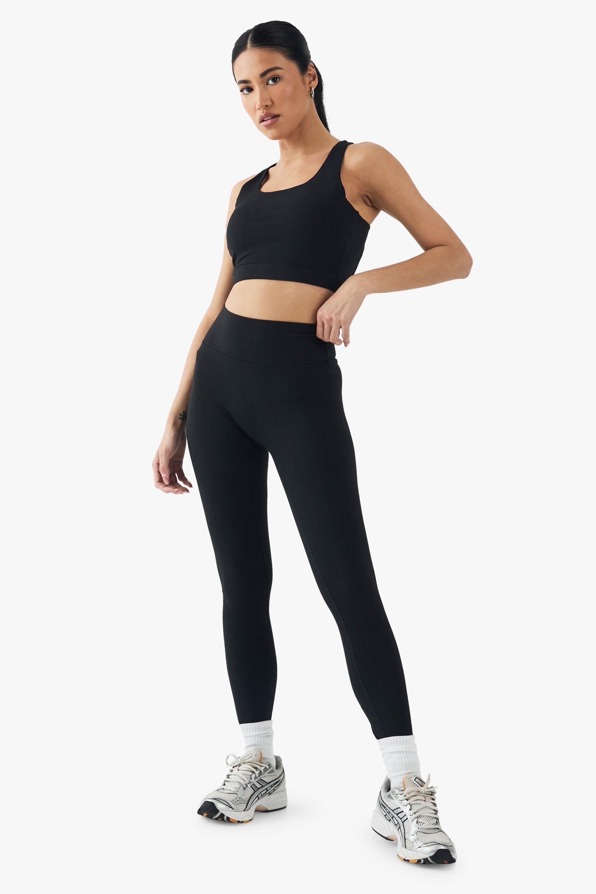 DSGN Studio Ultra Sculpt Open Back Sports Bra