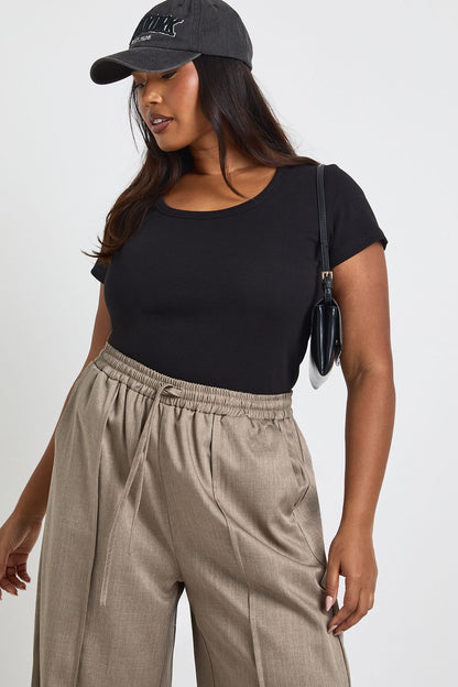 Plus Basic Rib Scoop Neck Fitted Short Sleeve Top