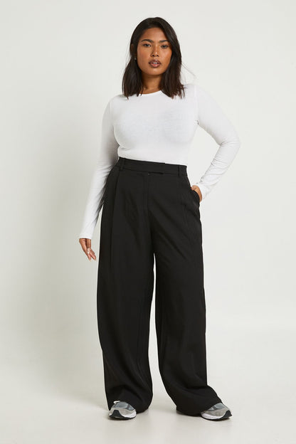 Plus Boohoo Basics Tailored Wide Leg Trouser