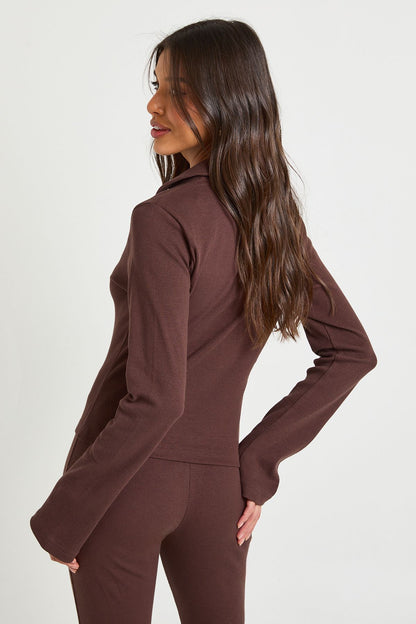 Ribbed open Collar Detail Top