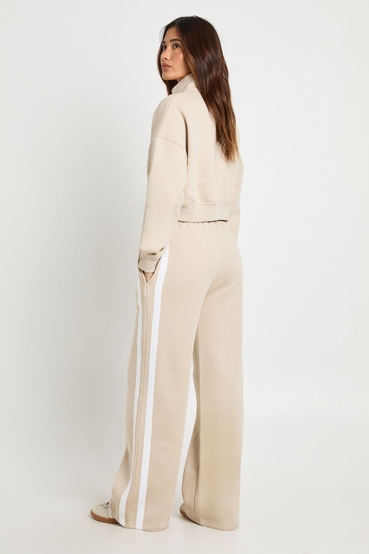 Contrast Striped Funnel Neck Tracksuit