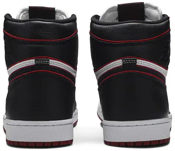 Nike Air Jordan Jordan 1 Retro High Bloodline - Shoe size: UK 6 Sneakers | Shop From The Mirage