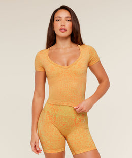 Gymshark Adapt Animal X Whitney Short Sleeve Top - Sorbet Yellow /  Dayglow Peach