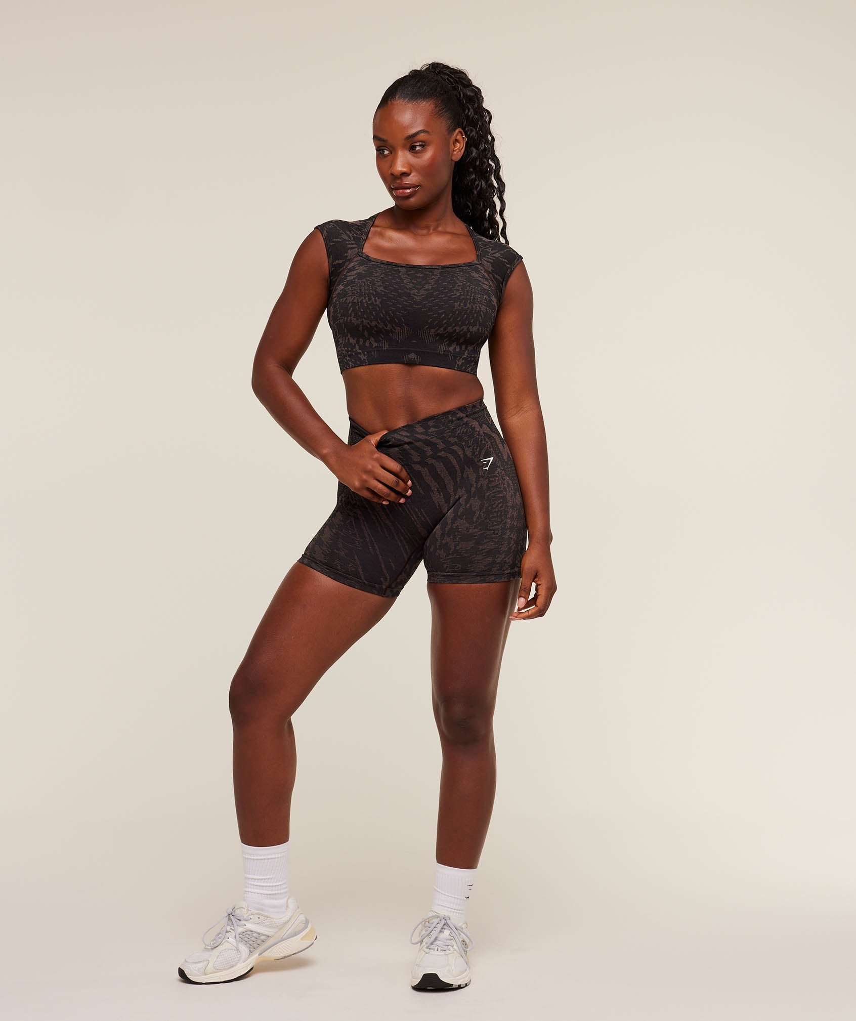 Gymshark Adapt Houndstooth Midi Top - Black/Chestnut Pink