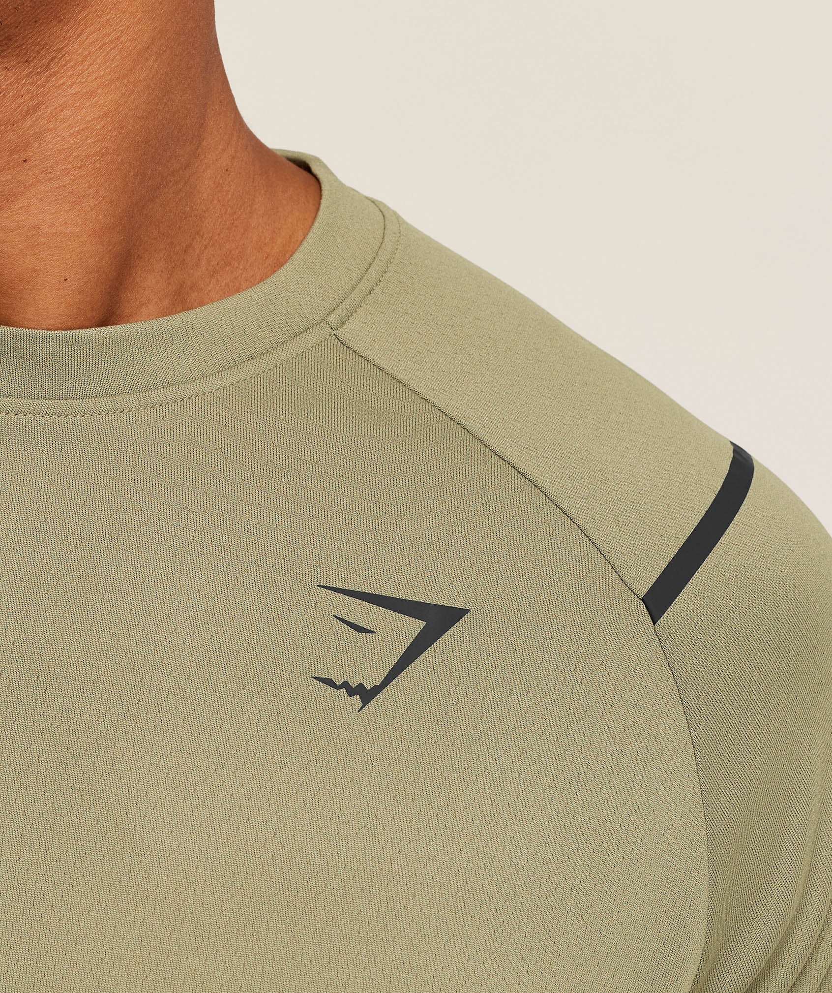 Gymshark Arrival Contrast T-Shirt -  Grounded Green /  Strength Green