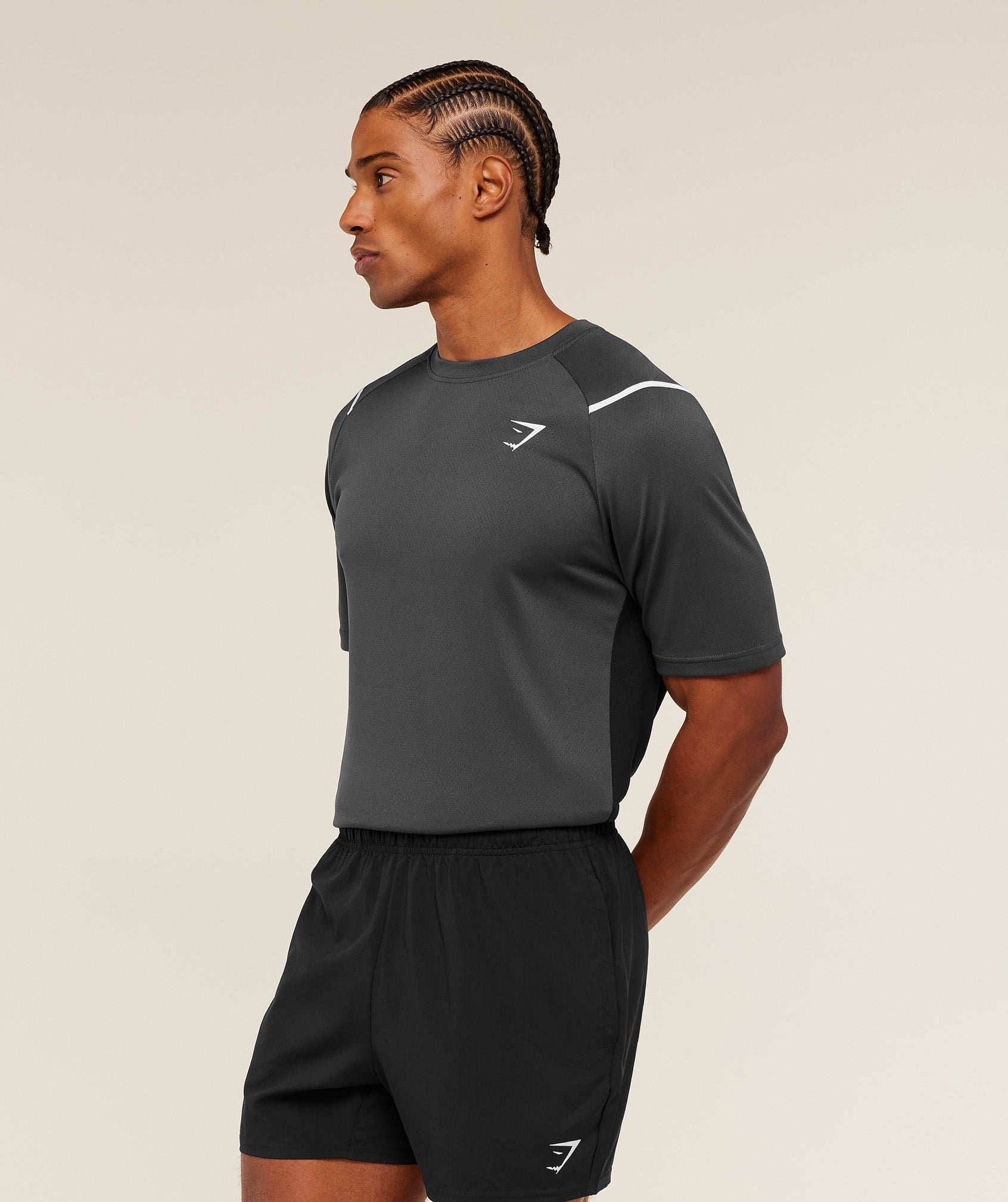 Gymshark Arrival Contrast T-Shirt - GS Onyx Grey/GS Black