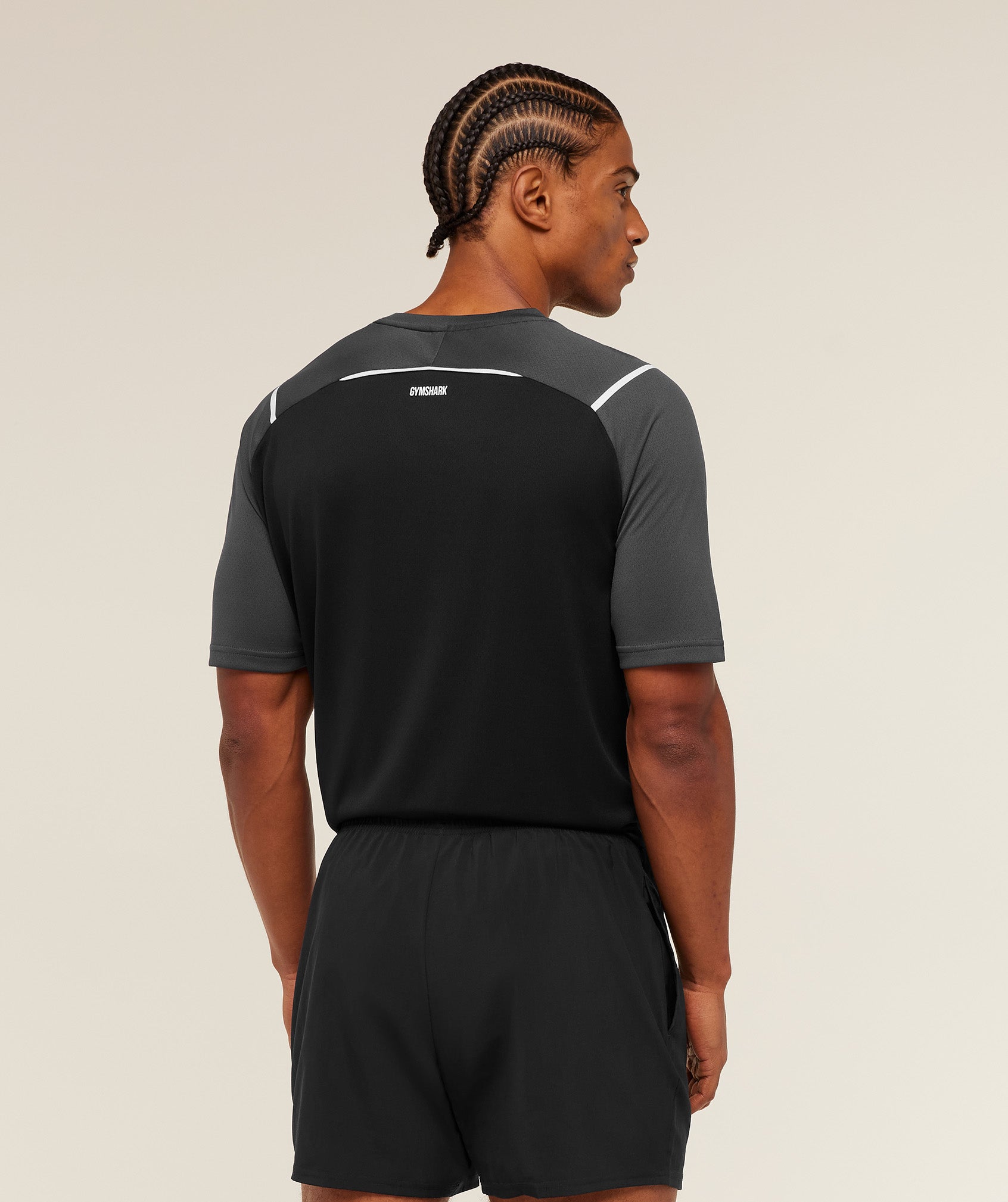 Gymshark Arrival Contrast T-Shirt - GS Onyx Grey/GS Black