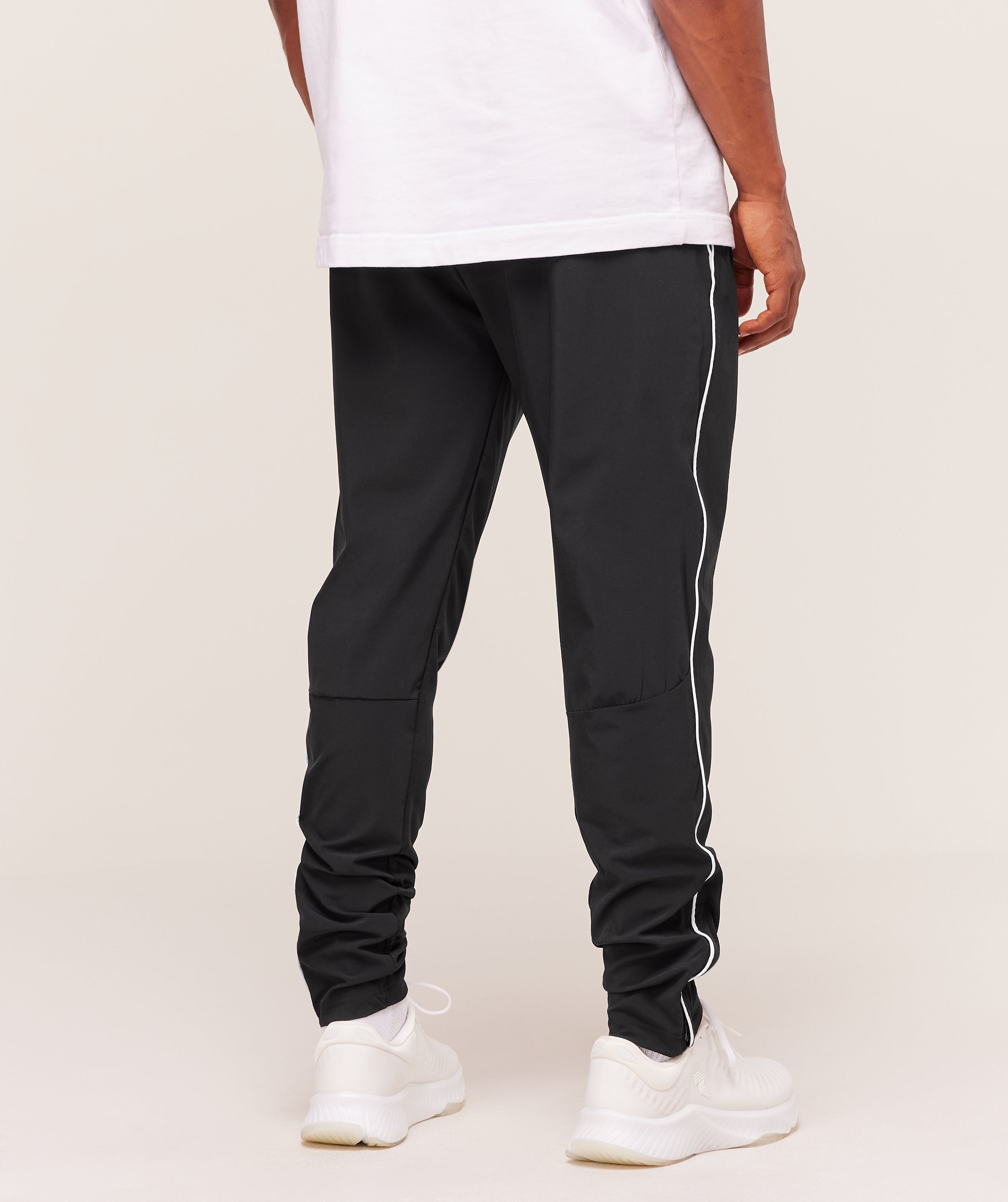 Gymshark Arrival Woven Block Joggers - Black