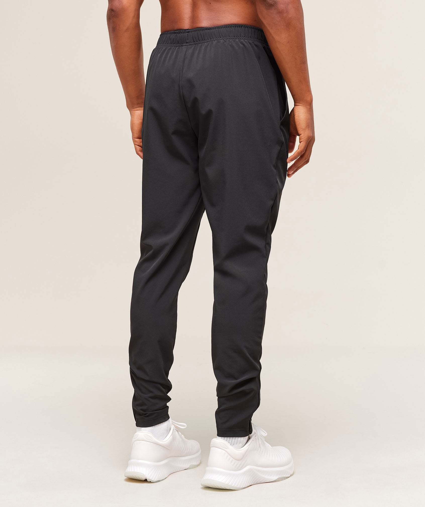 Gymshark Arrival Woven Tall Joggers - Black