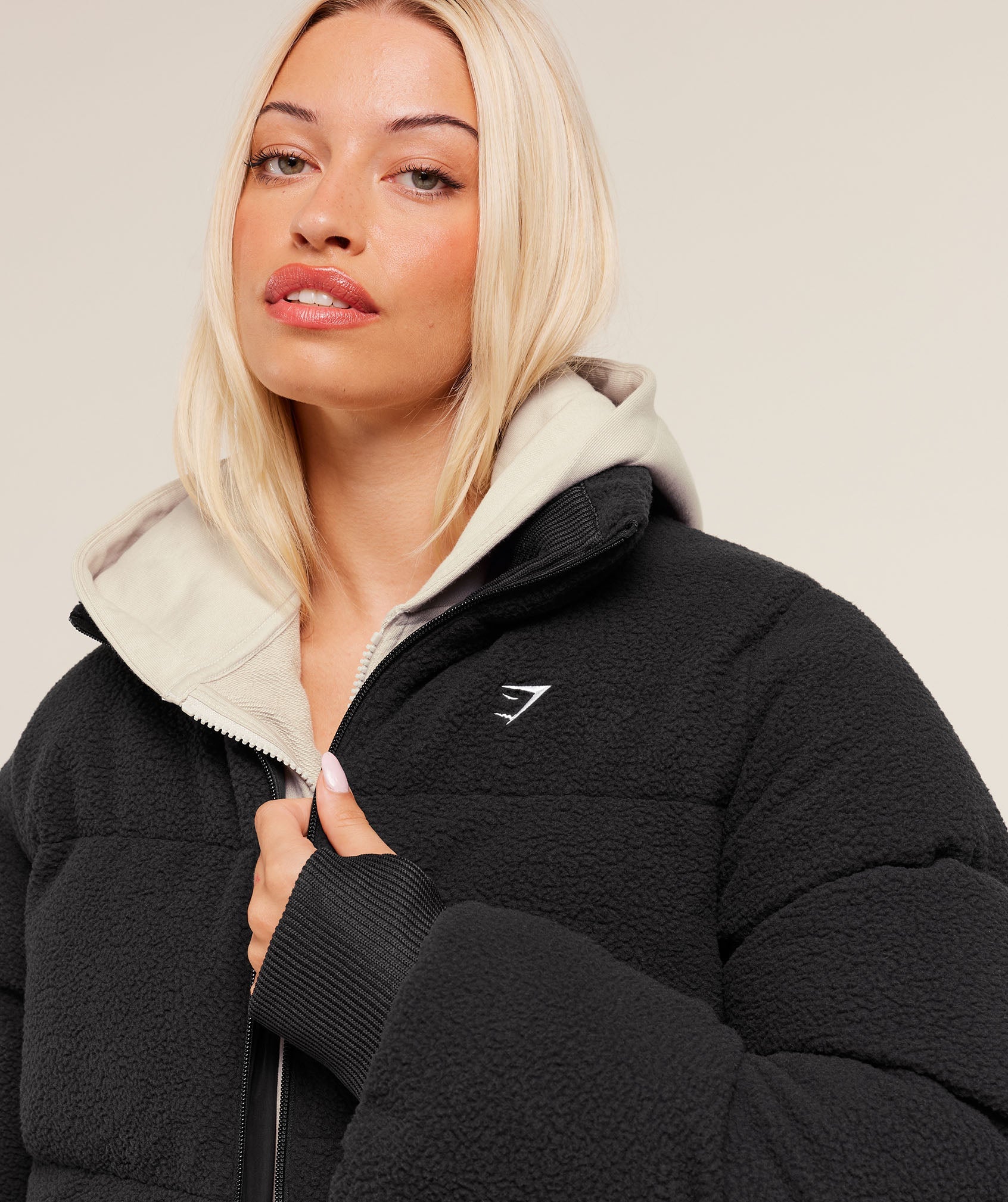 Gymshark Sherpa Puffer Jacket - Black