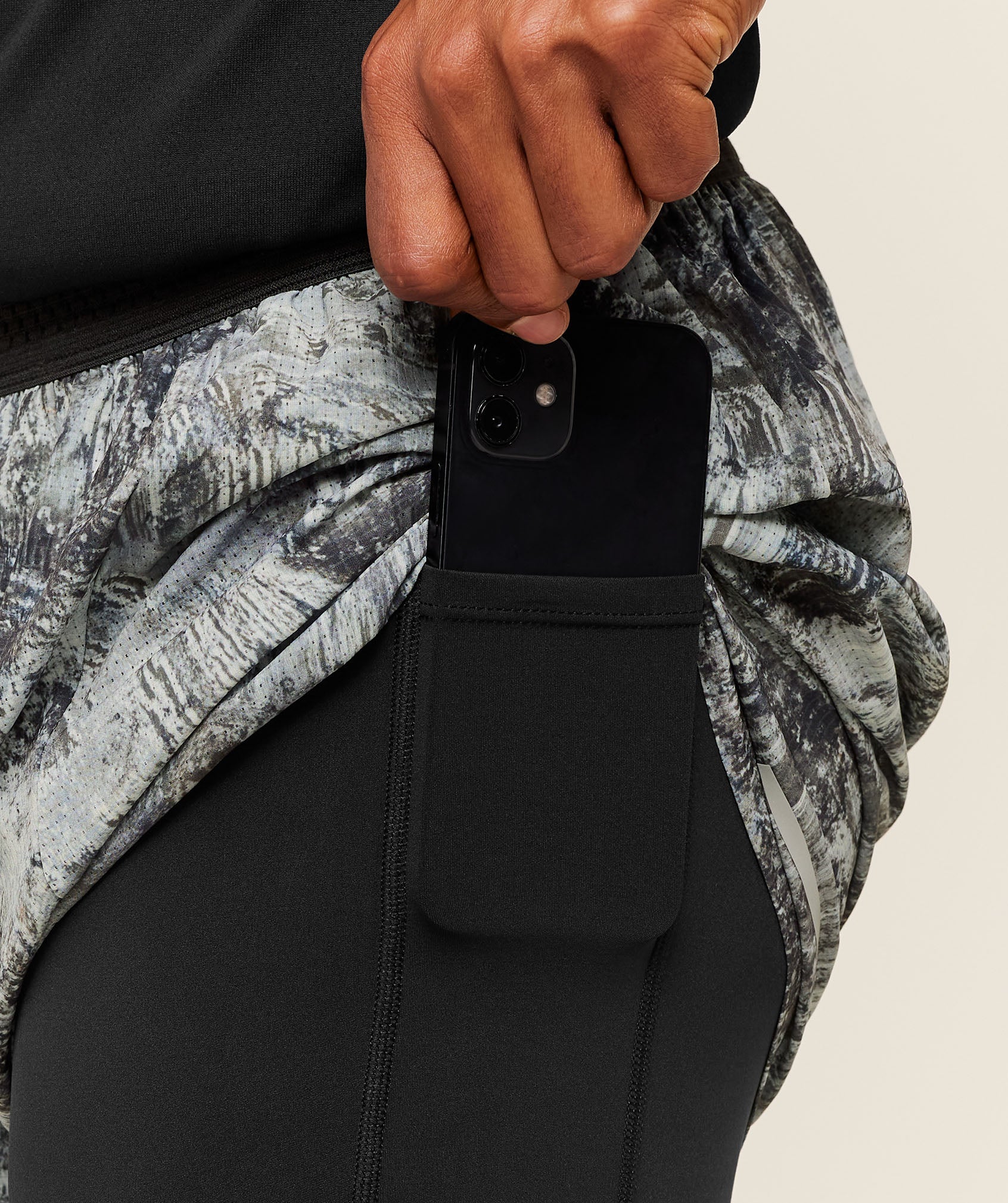Gymshark Running 4" 2in1 Shorts - Dark Grey /  Black