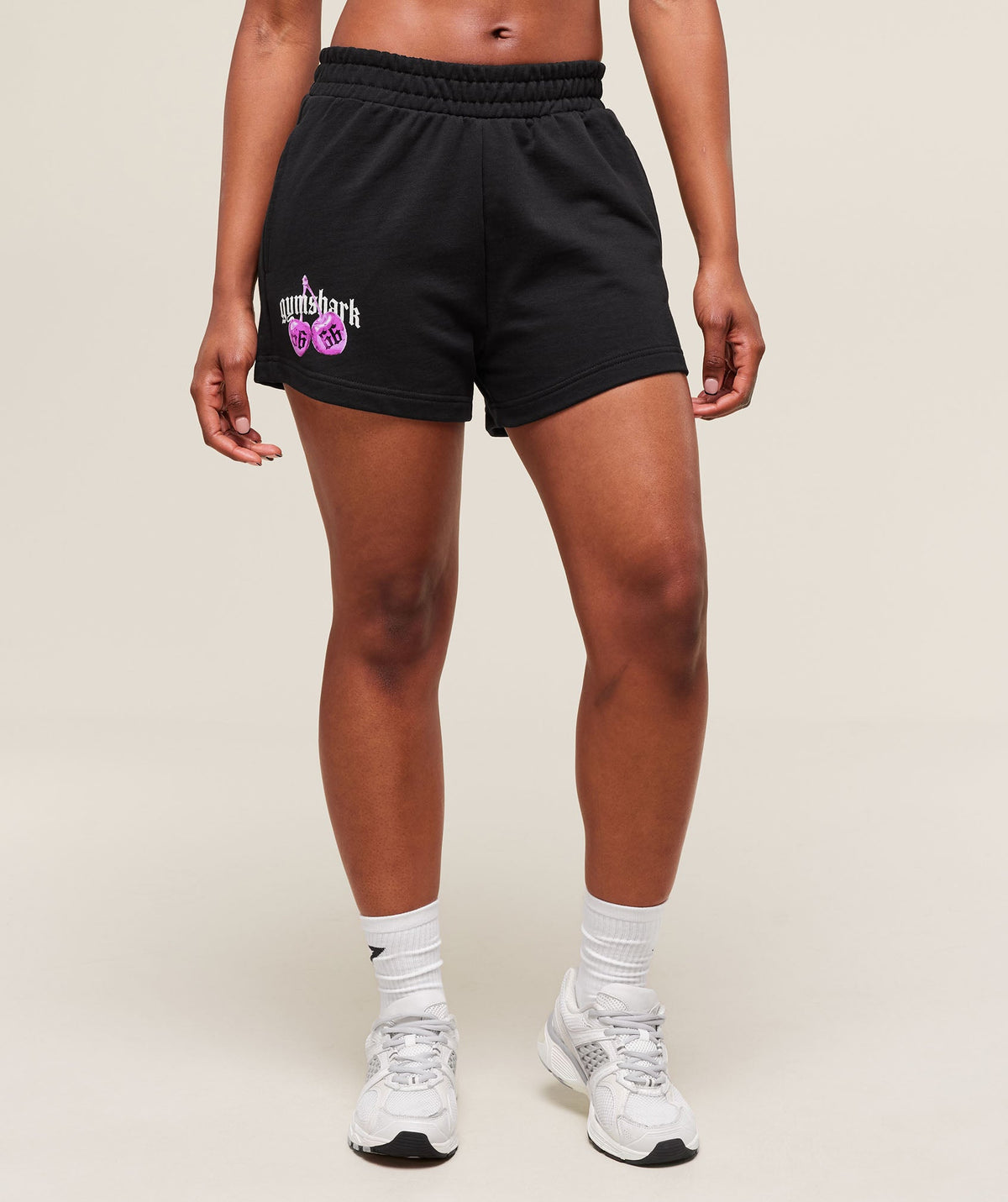 Gymshark Cherry Graphic Short - Black