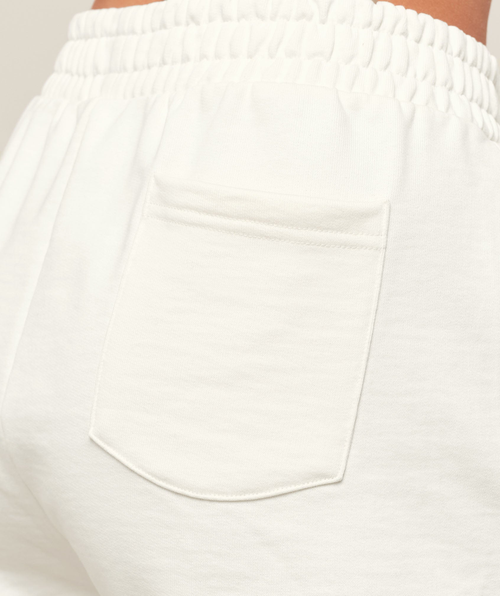 Gymshark Cherry Graphic Short - Soft White