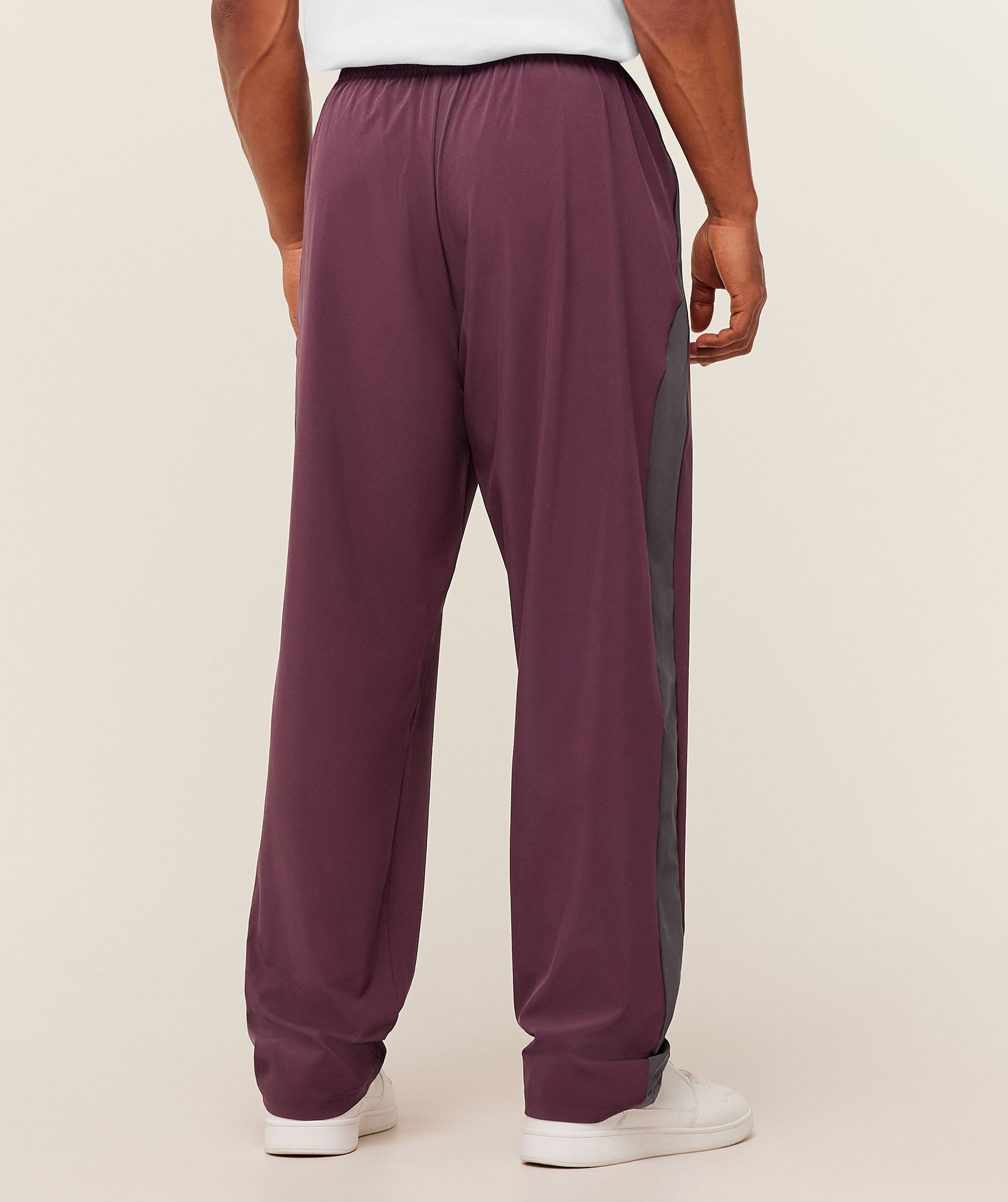 Gymshark Collegiate Tech Pants - GS Impact Burgundy