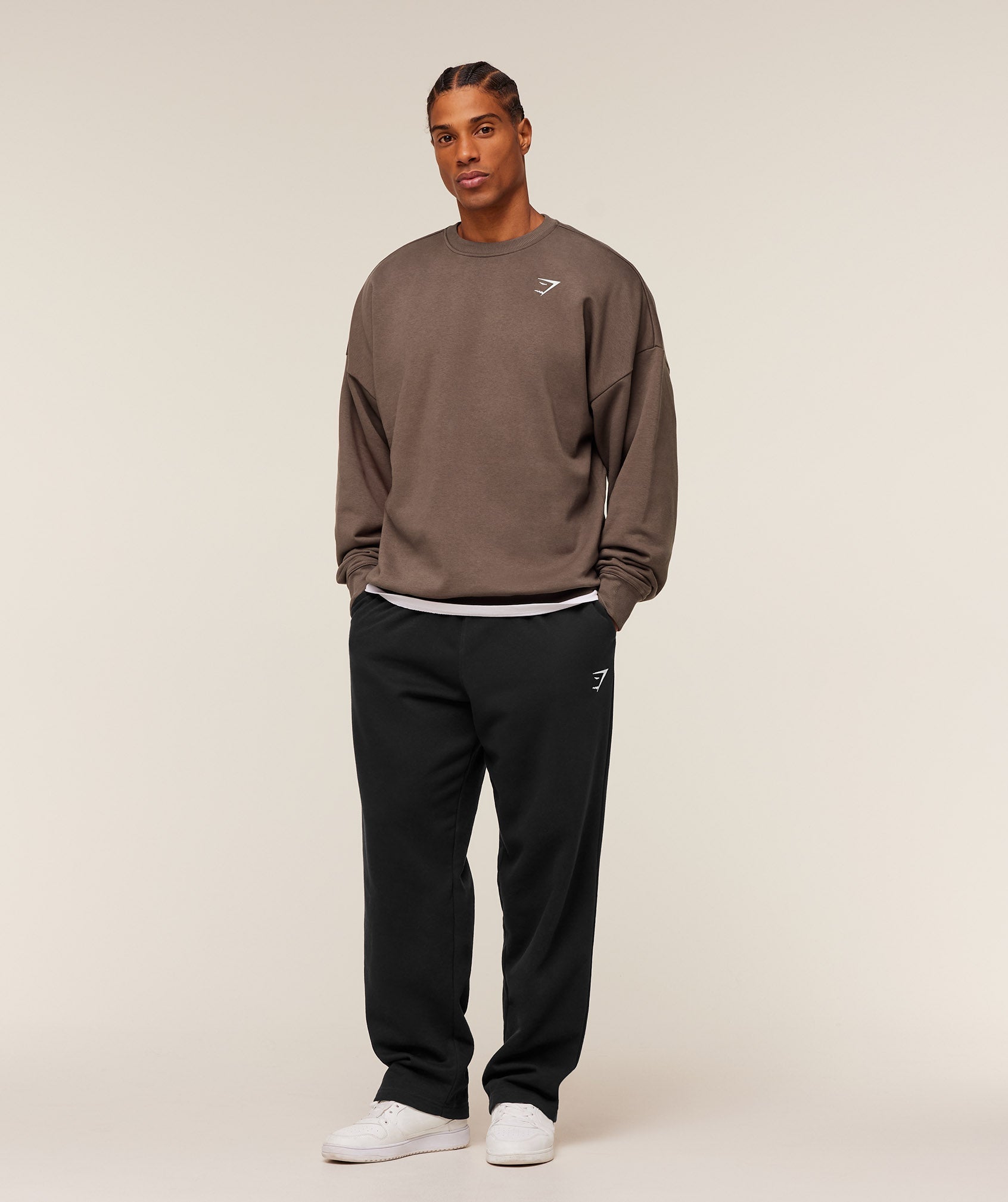 Gymshark Oversized Crest Crew - Soft Brown