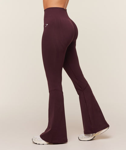 Gymshark Everyday Seamless Flared Legging 2.0 - GS Cherry Purple
