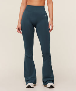 Gymshark Everyday Seamless Flared Legging 2.0 - GS Stealth Blue