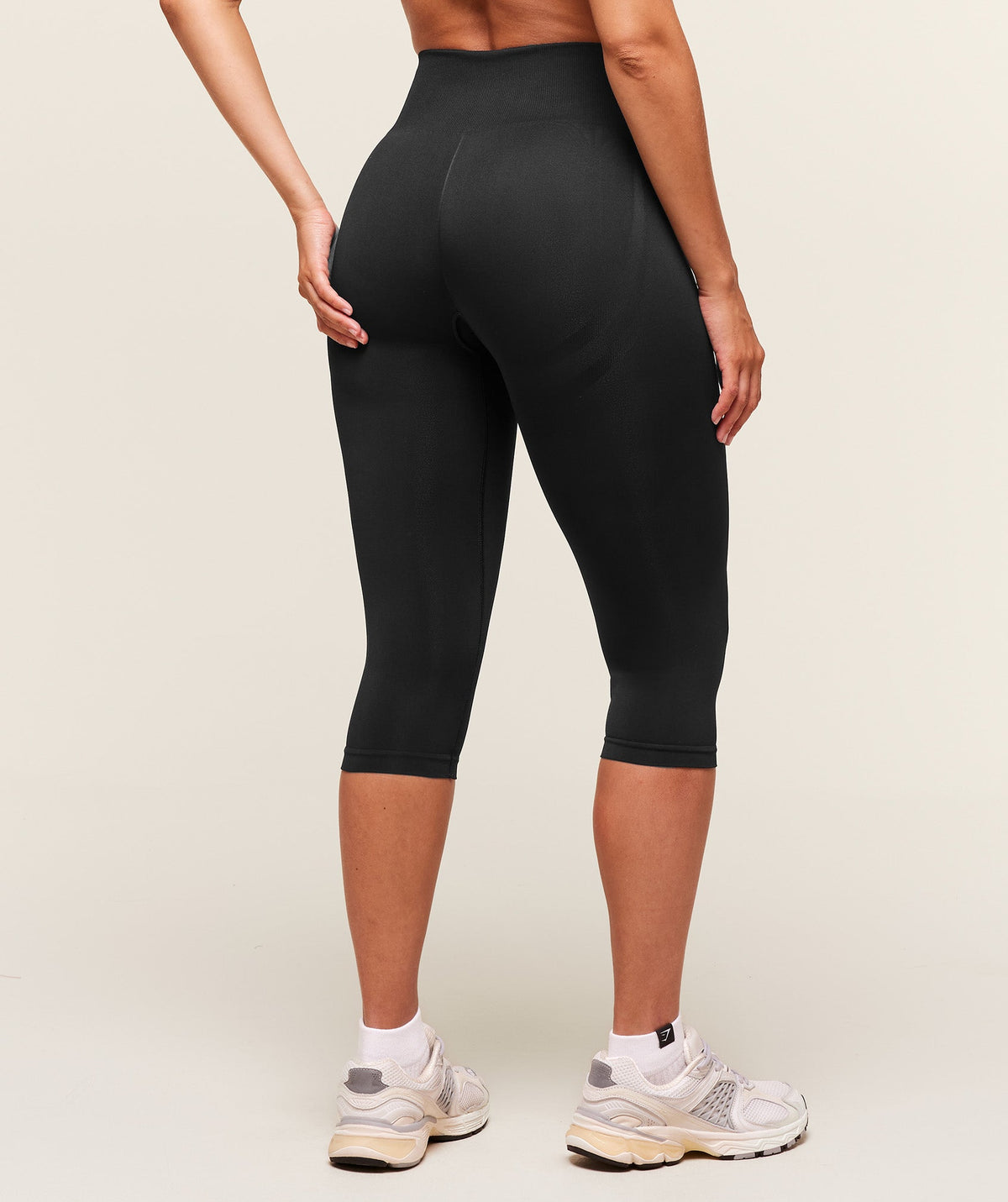 Gymshark Everyday Seamless Capri Leggings - Black