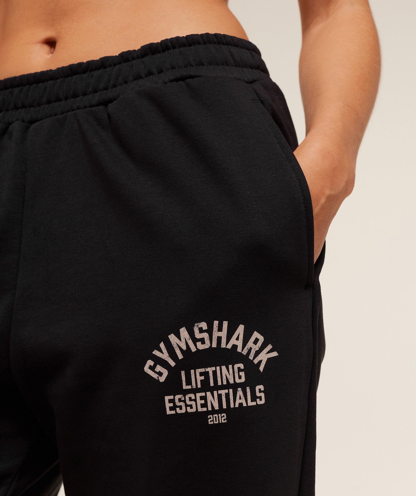 Gymshark Lifting Essentials Joggers - Black
