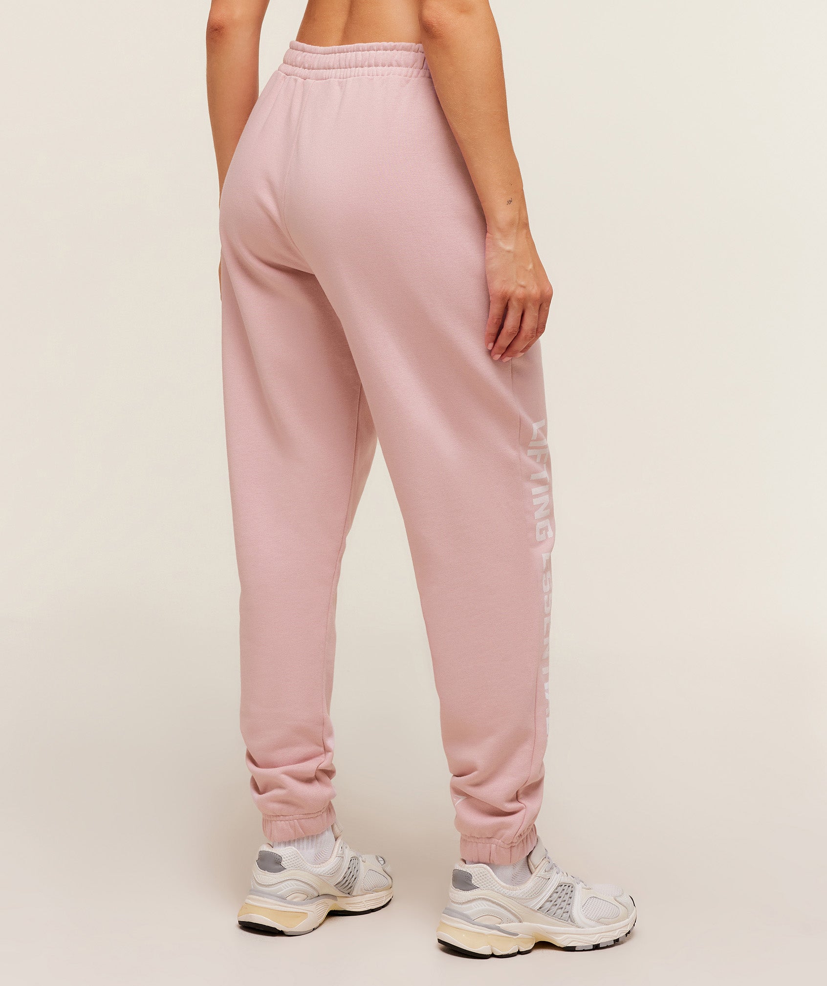 Gymshark Lifting Essentials Joggers - Cloud Pink