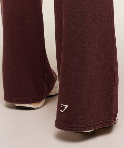 Gymshark Gymshark Lifting Club 2012 Graphic Wide Leg Jogger - Rich Maroon/Wash