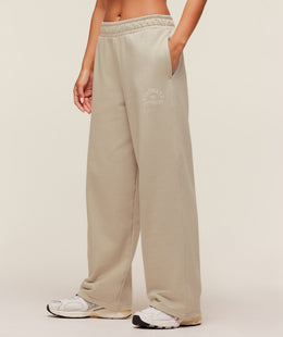 Gymshark Fitness Embroidered Graphic Wide Leg Joggers - Pebble Grey