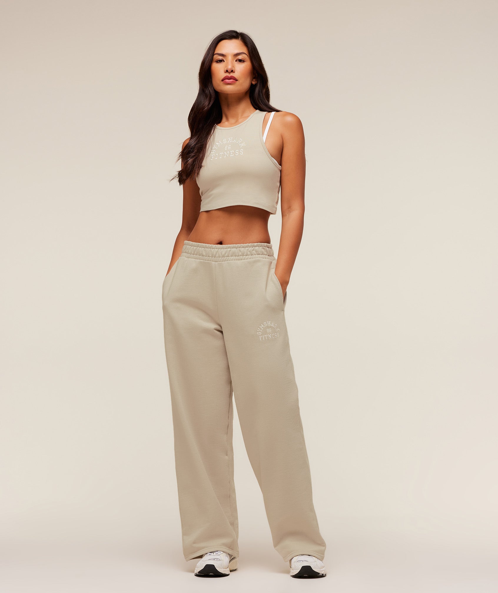 Gymshark Fitness Embroidered Graphic Wide Leg Joggers - Pebble Grey