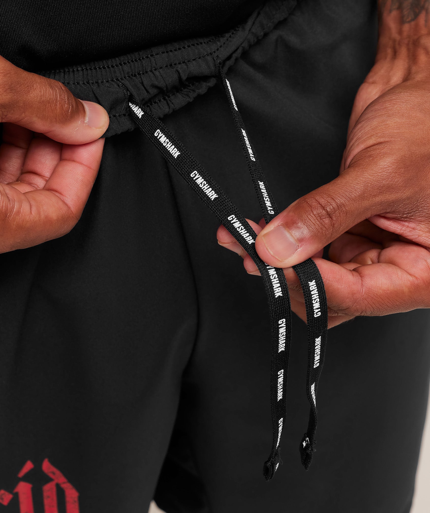 Gymshark Hybrid Graphic 7" Shorts - Black